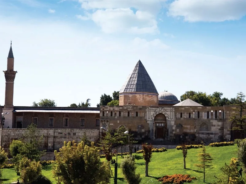 ALAADDİN KEYKUBAD CAMİ