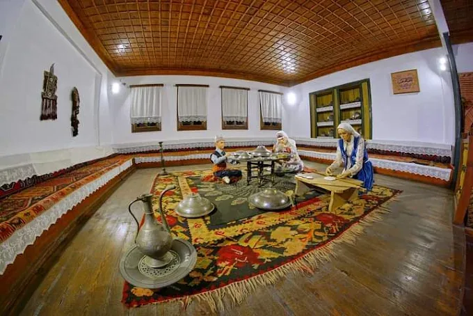 LATİFOĞLU KONAĞI