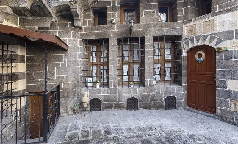 Behram Paşa Konağı