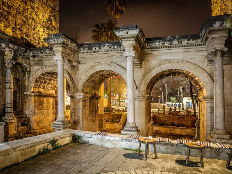 KALEİÇİ ( OLD TOWN)