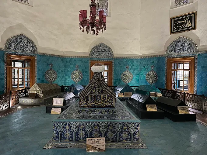 YEŞİL TÜRBE