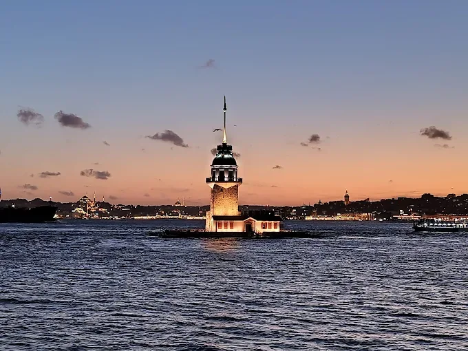 KIZ KULESİ
